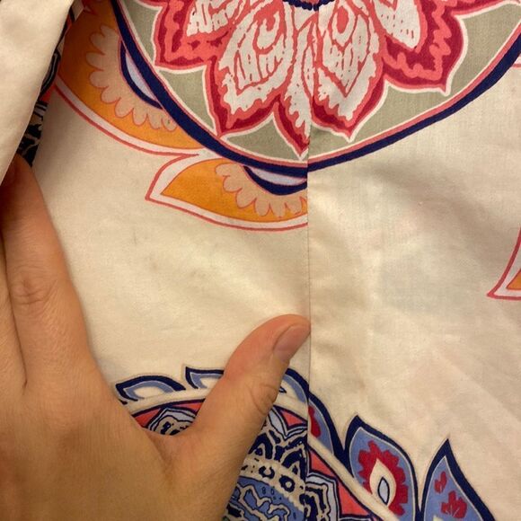 Chicos No-Iron Sateen colorful Western Paisley button down blouse top 3 US16/18 - Picture 8 of 9